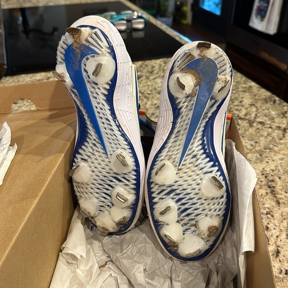 Nike softball cleats size 7 - Picture 2 of 4